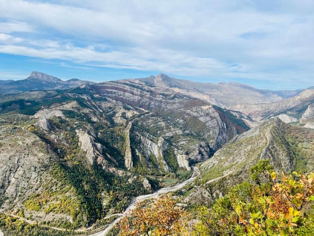 Les Glycines, Charmant Studio Au Calme Dans Batisse De Maitre Proche Du Centre Ville Parking Gratuit Digne-les-Bains Zewnętrze zdjęcie